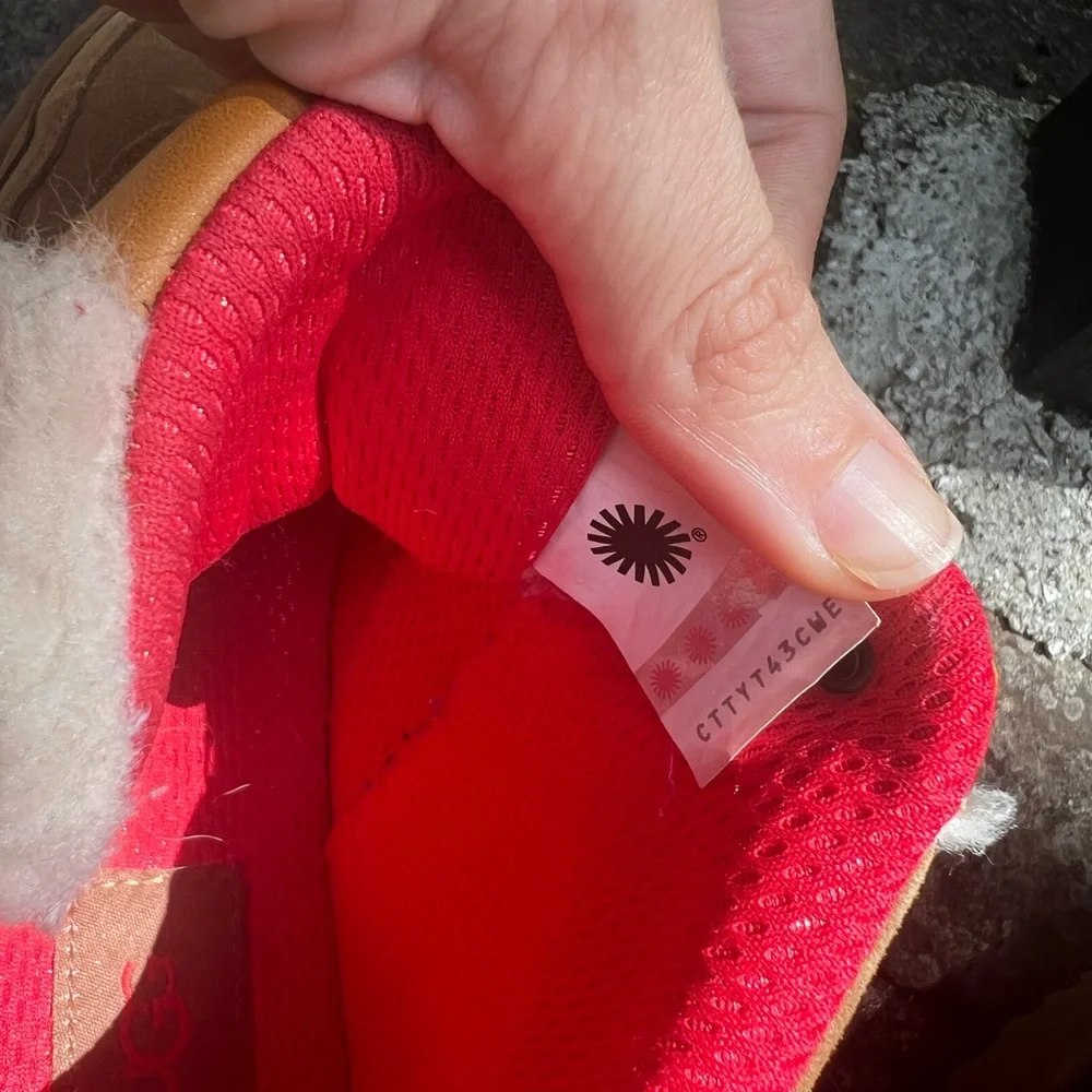 UGG Highland Hi Heritage Suede Boots - Picture 8 of 10